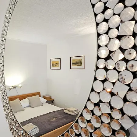 Apartment Aria Superior Apartment, Seaview & Wellness *