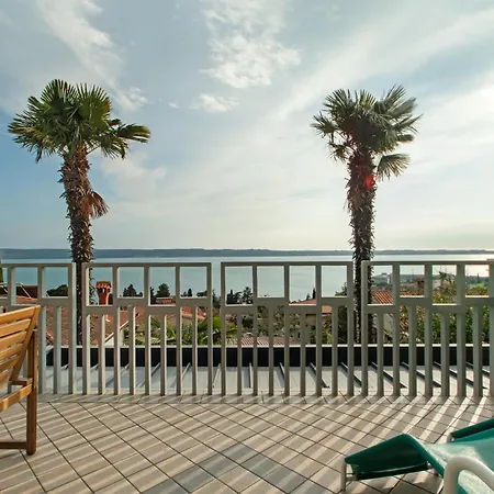 Appartement Aria Superior Apartment, Seaview & Wellness
