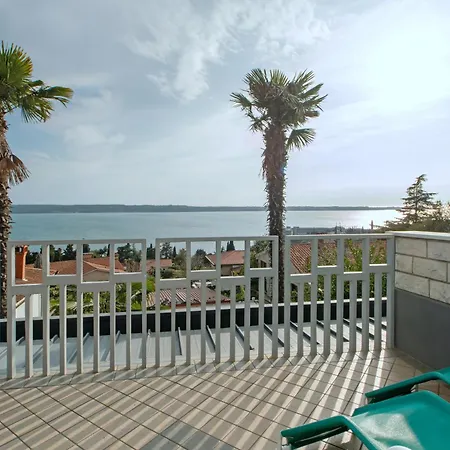 Aria Superior Apartment, Seaview & Wellness *