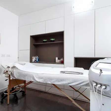 Aria Superior Apartment, Seaview & Wellness