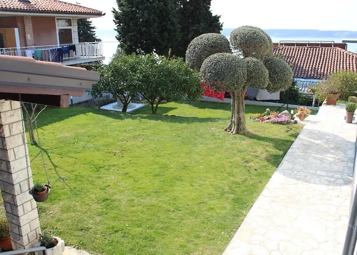 Aria Superior Apartment, Seaview & Wellness ポルトローシュ